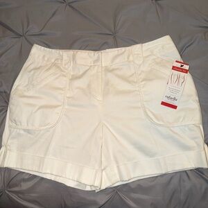 Rafaella White Classic Fit Women's Shorts. Size 14. NWT